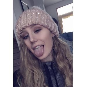 Meet your Posher, Marissa